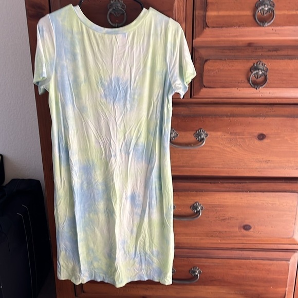 Hem & Thread Women’s Green And Blue Tie Dye T-Shirt Dress Size Medium NWT - Picture 7 of 10